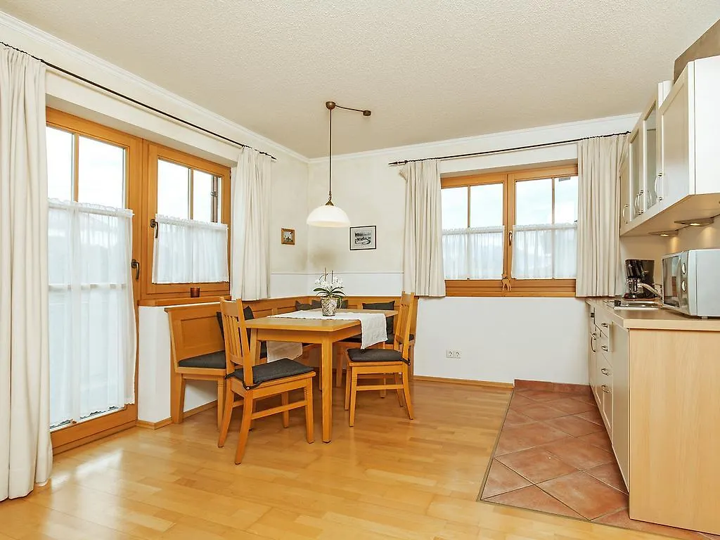 Gaestehaus Bergwinkl Reit im Winkl Apartment