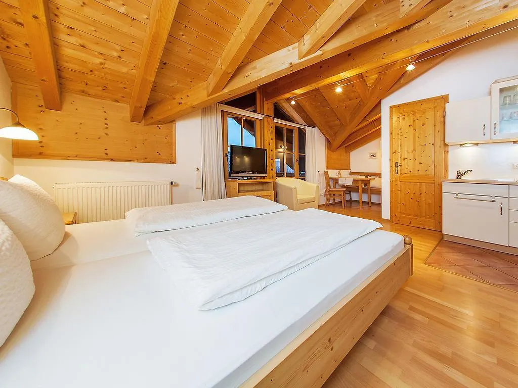 Apartment Gaestehaus Bergwinkl Reit im Winkl